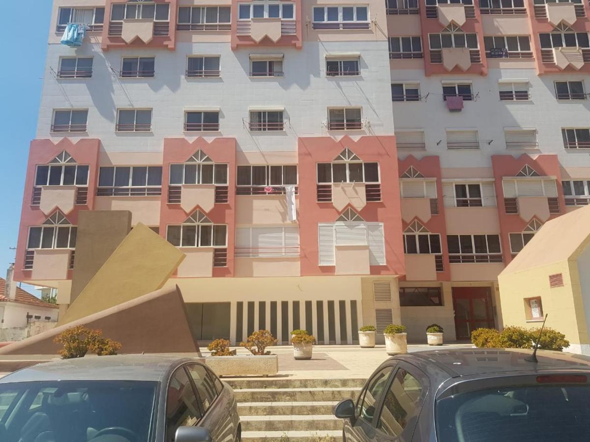 Remarkable 1 Bedroom Apartment كوستا دا كاباريكا المظهر الخارجي الصورة